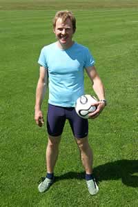 Jürgen Nogger auf dem Sportplatz